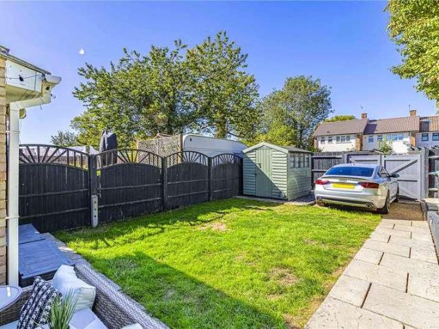 House for sale in Piccotts End, Dacorum