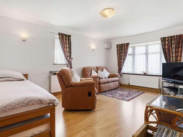 House for sale in Bletchley, Milton Keynes