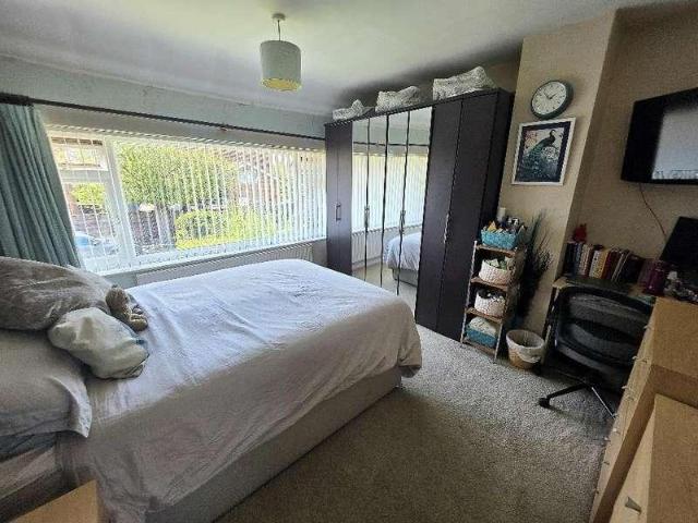 House for sale in Heald Green, Greater Manchester