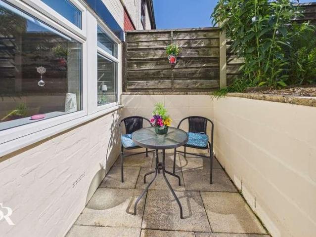 House for sale in Charlesworth, East Midlands