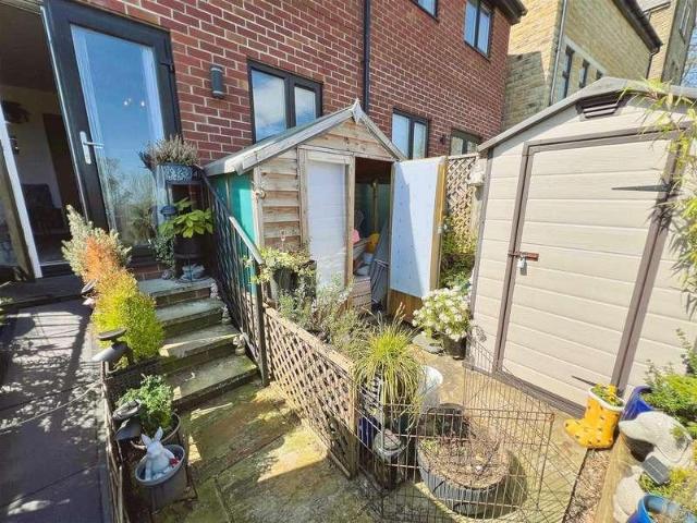 House for sale in Eccleshill, West Yorkshire