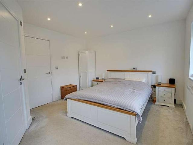 House for sale in Pouchen End, Hertfordshire