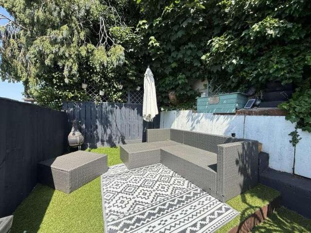 House for sale in Stourbridge, West Midlands