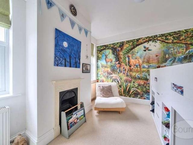 House for sale in Littlecote, West Sussex