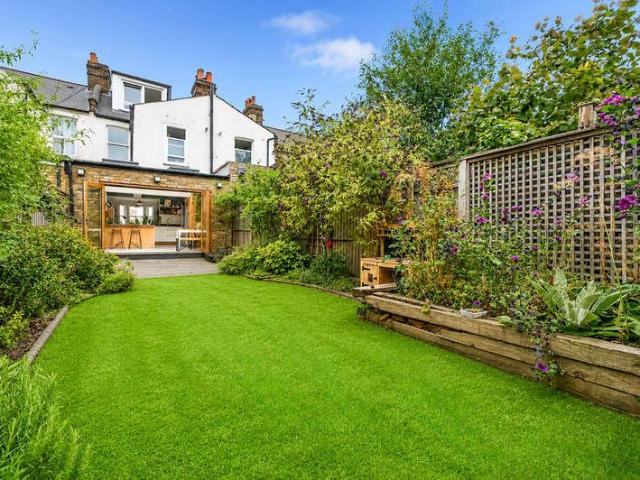 House for sale in Greater London