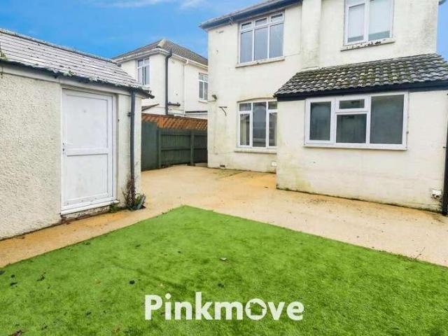 House for sale in Maesglas, Newport