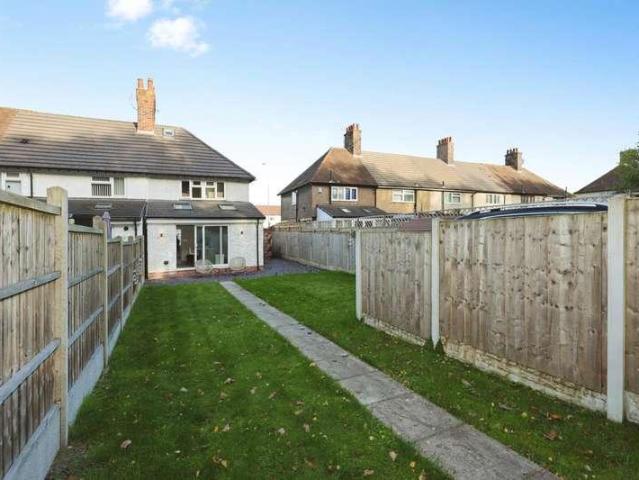 House for sale in Heathfield, Bromborough
