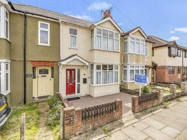 House for sale in London Borough of Havering, Greater London
