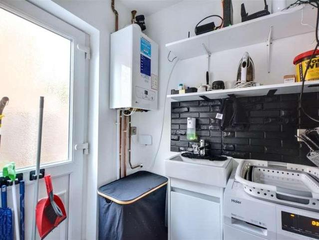 House for sale in Attenborough, East Midlands
