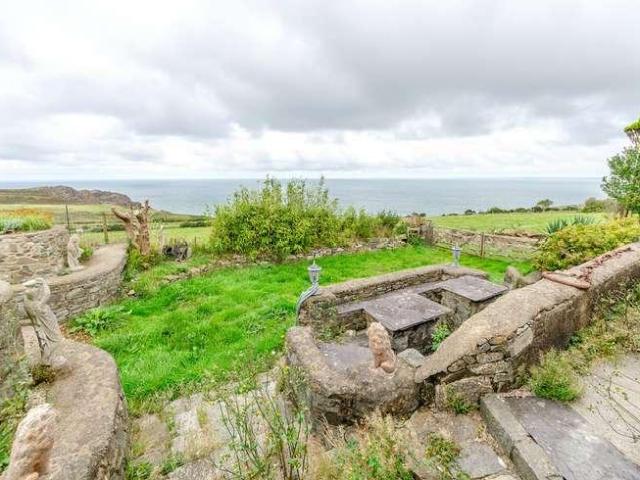 House for sale in Llithfaen, Wales