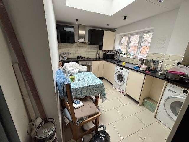 House for sale in North Kensington, Greater London