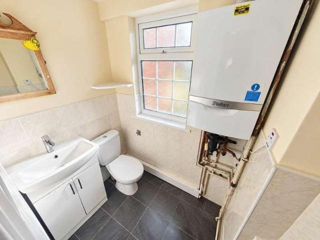 House for sale in Racecourse Estate, Greater London