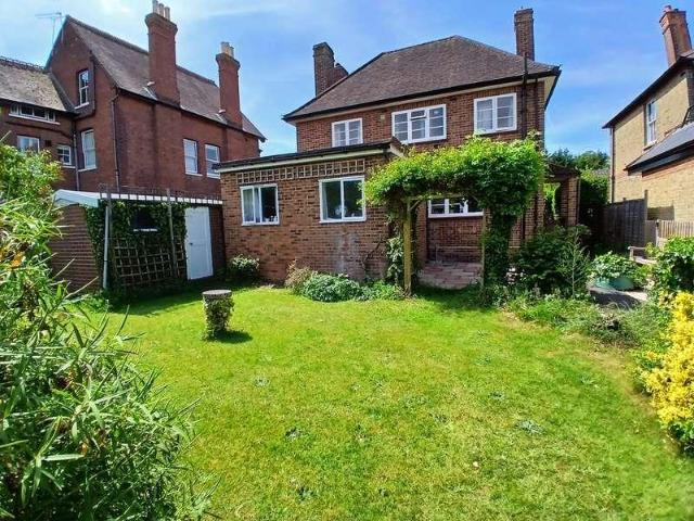 House for sale in Datchet