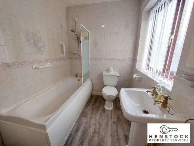 House for sale in Georgia, Greater Manchester