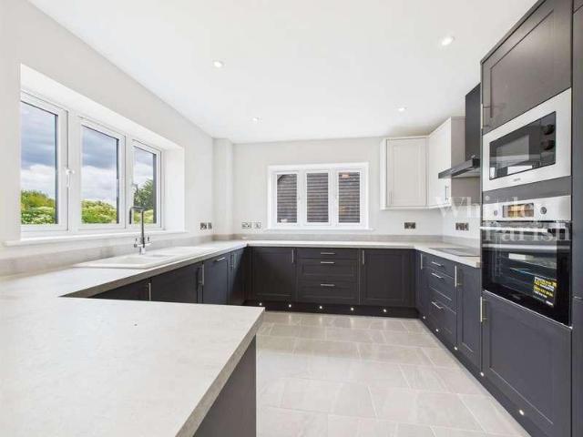 House for sale in Winfarthing, South Norfolk