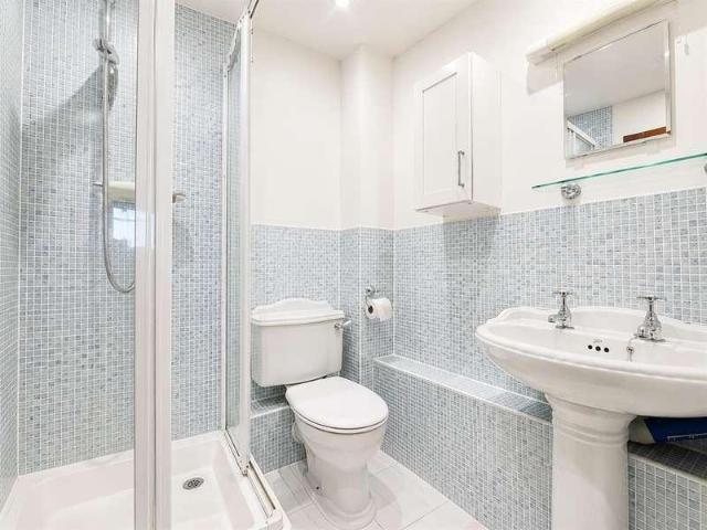 House for sale in Chipping Hill, Essex