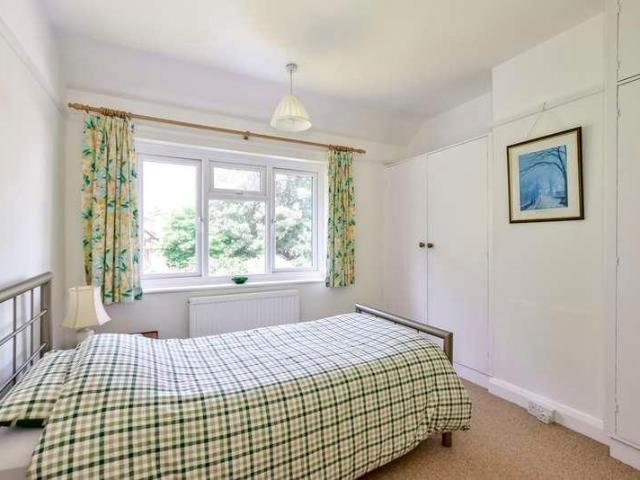 House for sale in Batchworth, Hertfordshire
