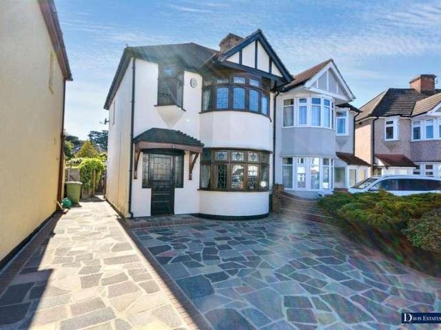 House for sale in Gidea Park, Greater London