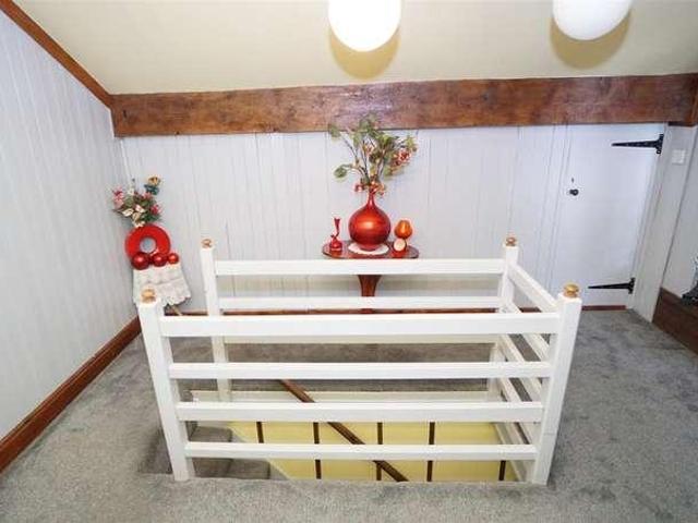House for sale in Greengates, West Yorkshire