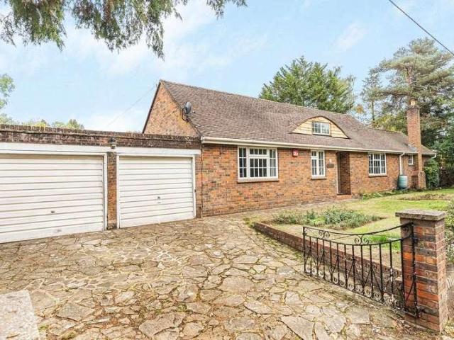 House for sale in Upper Bourne, Waverley