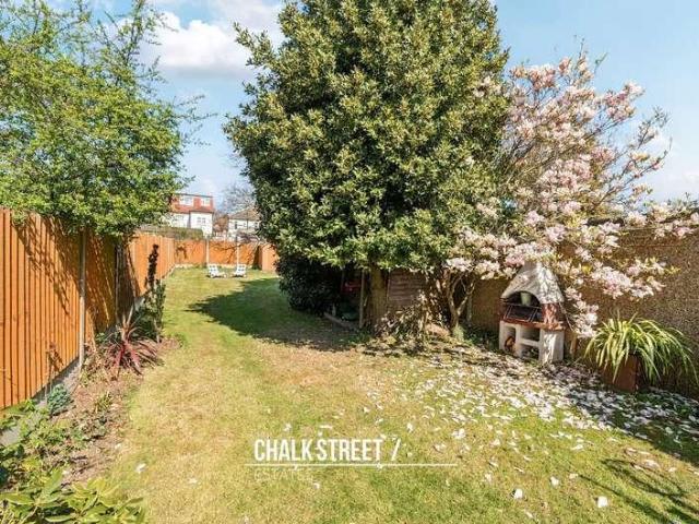 House for sale in Hornchurch, Greater London