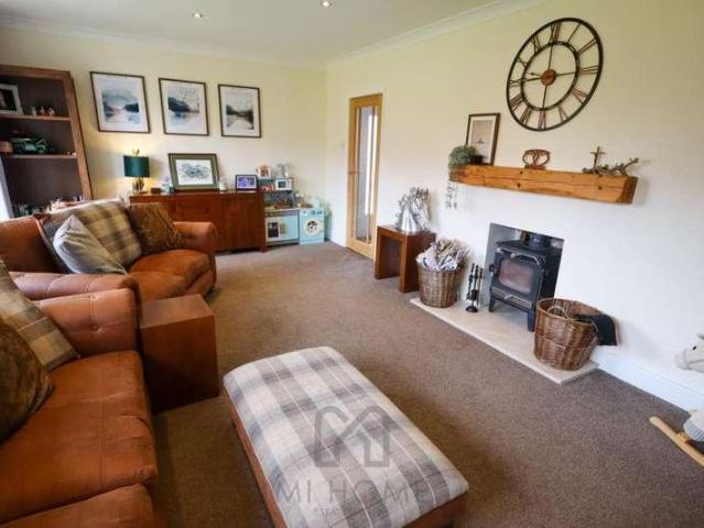 House for sale in Newton-with-Scales, Lancashire