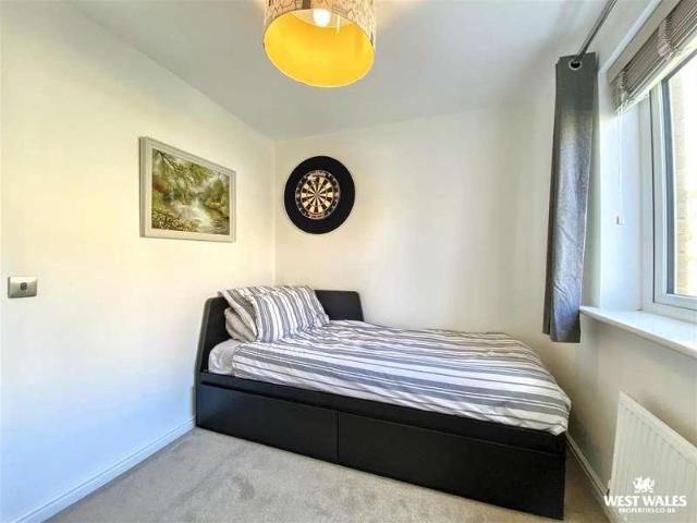House for sale in Monkton, Pembroke