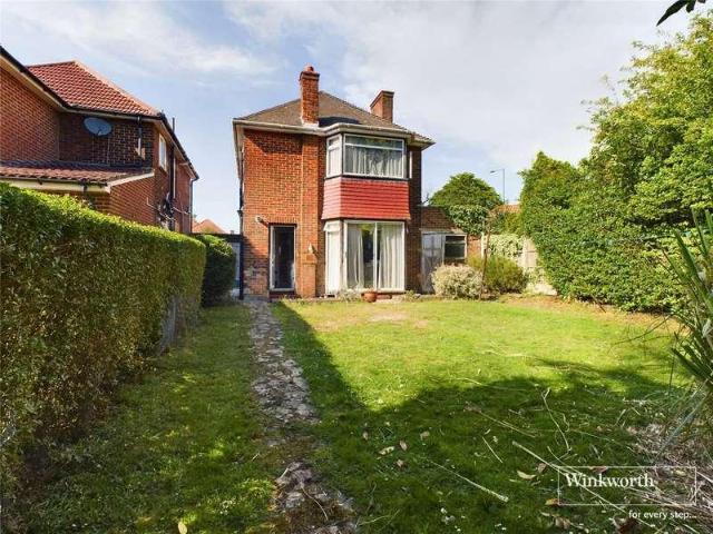 House for sale in Kingsbury, Greater London