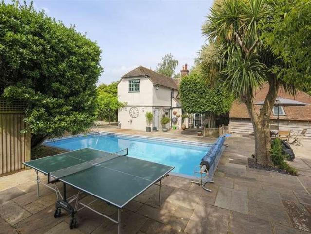 House for sale in Bridgefield, Kent
