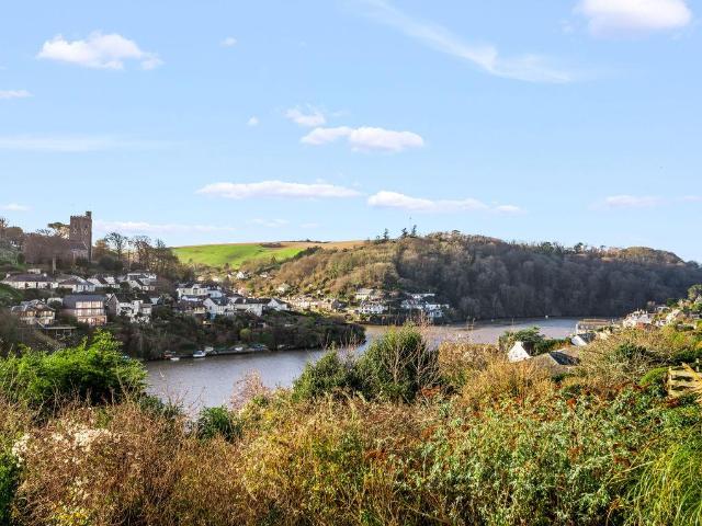 House for sale in Strode, Devon