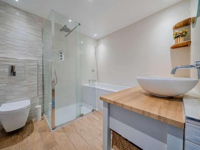 House for sale in Royal Borough of Kingston upon Thames, Greater London