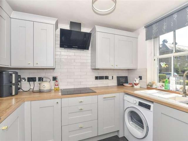 House for sale in Herne and Broomfield, The Bridge