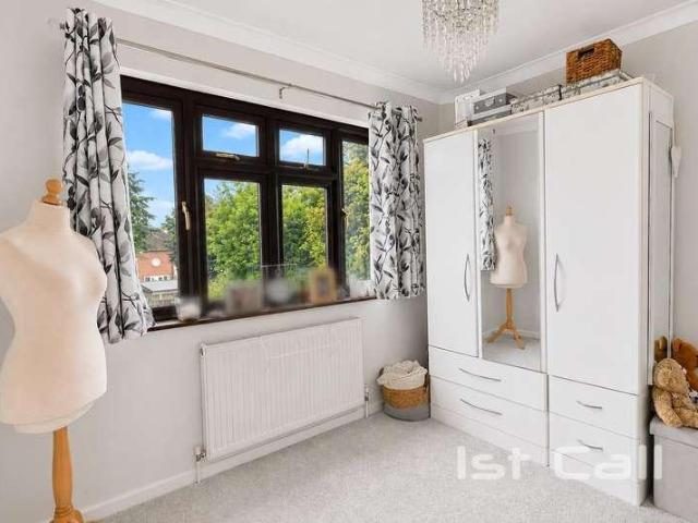 House for sale in Alton Barnes, Essex