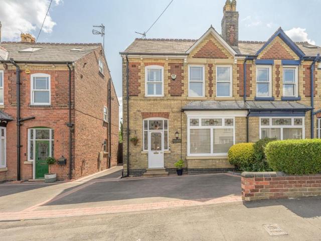 House for sale in Coseley, West Midlands