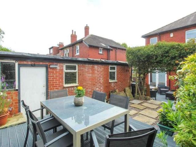 House for sale in Wakefield, Alverthorpe