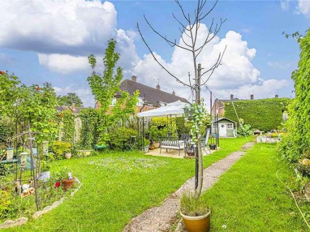 House for sale in Five Acres, Hertfordshire