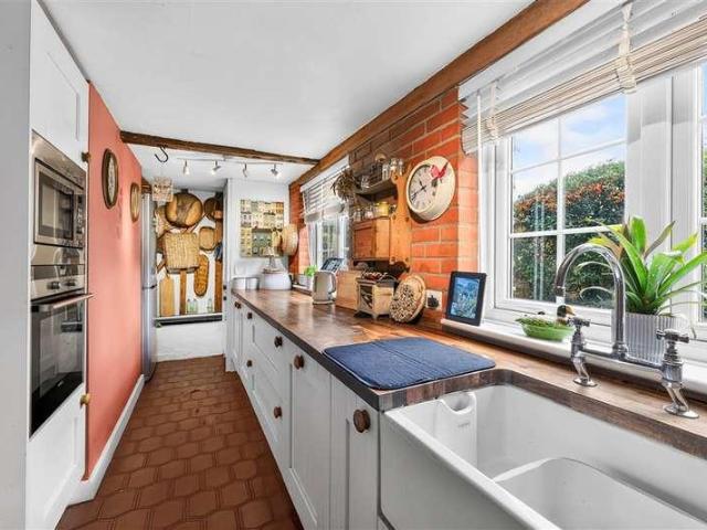 House for sale in Fiddlers Hamlet, Epping Forest