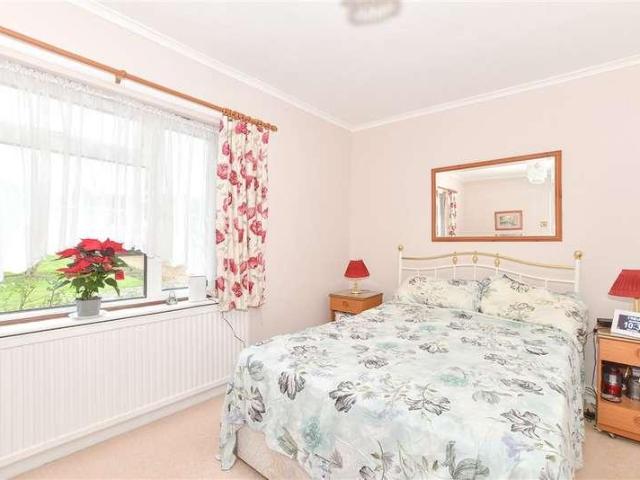 House for sale in Hillview, Surrey