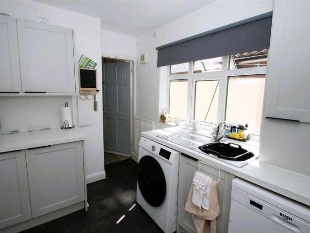 House for sale in Halesowen, West Midlands