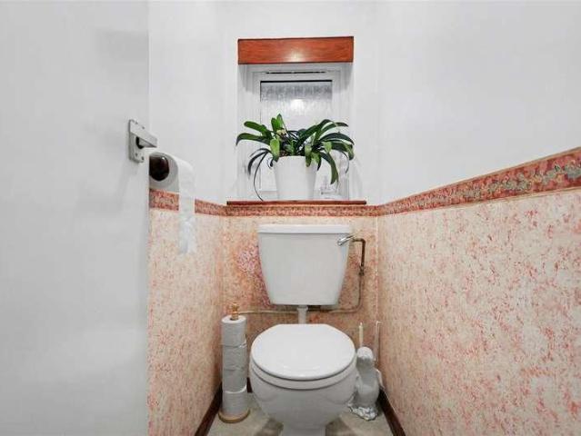 House for sale in Attenborough, East Midlands