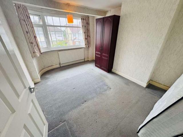 House for sale in Northolt, London Borough of Ealing