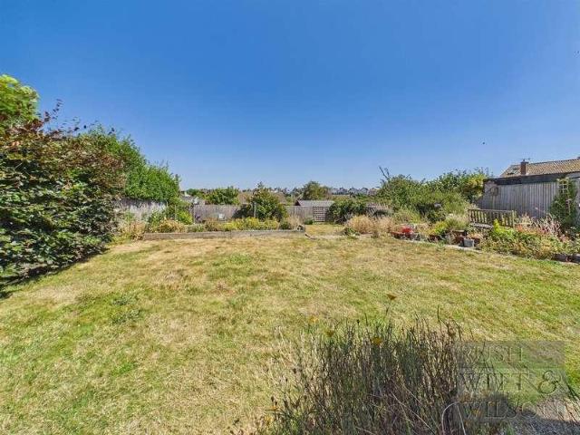 House for sale in Glyne Gap, Heathlands