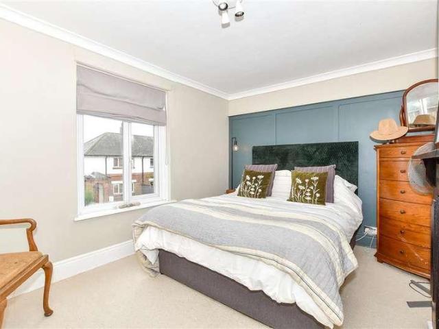 House for sale in Littlecote, West Sussex