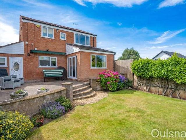 House for sale in Lydiate Ash, Bromsgrove