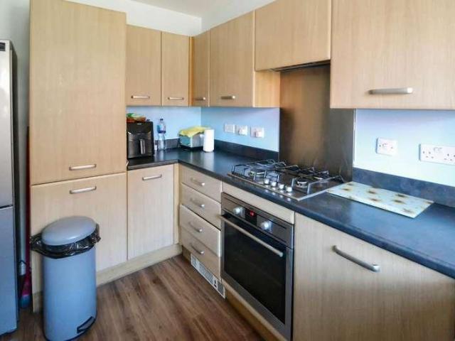 House for sale in Ford, Clapham