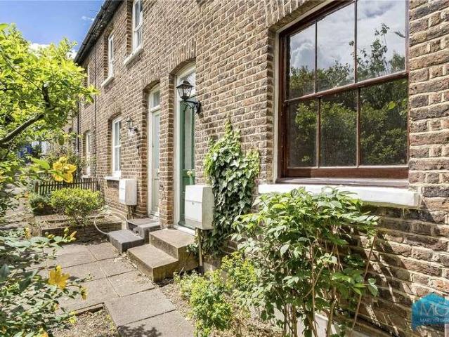 House for sale in Muswell Hill, Greater London