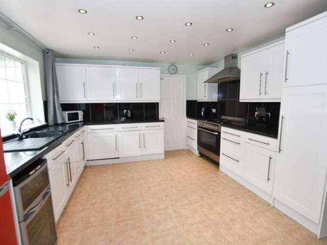 House for sale in Mount Ambrose, Cornwall