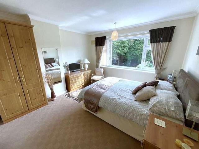 House for sale in Halesowen, West Midlands