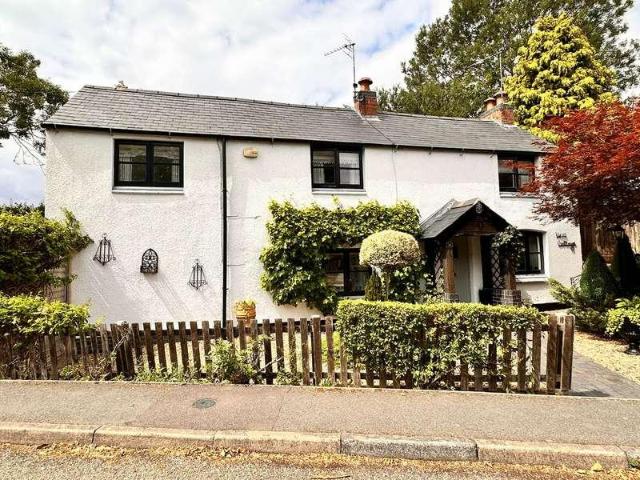 House for sale in Stanford On Avon, Leicestershire