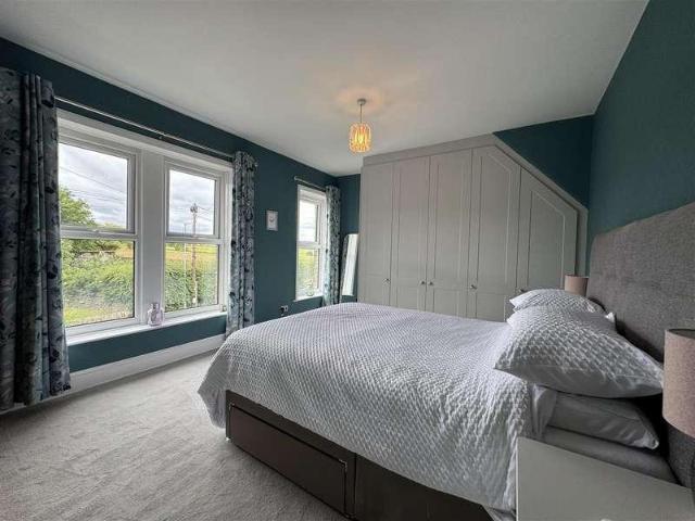 House for sale in Shepley, West Yorkshire